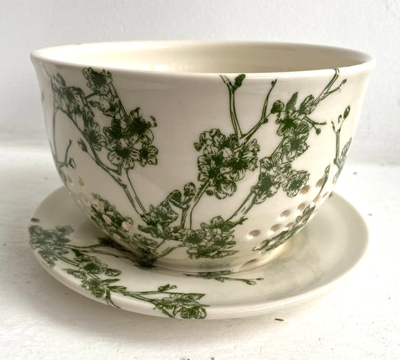 Berry Bowl Quart Size with Cherry Blossoms Branches in Green