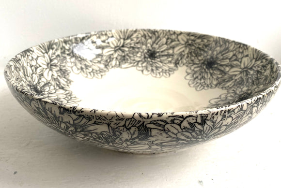 Porcelain Pottery Bowl with Black Chrysanthemums