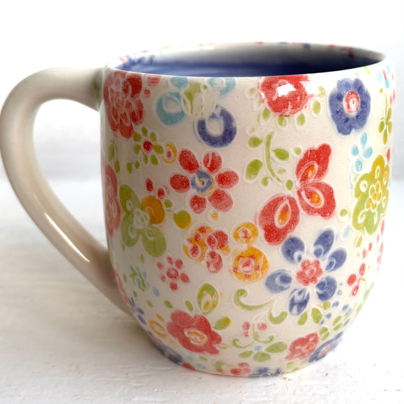 Porcelain Pottery Mug with Pretty Flowers Lilac Interior