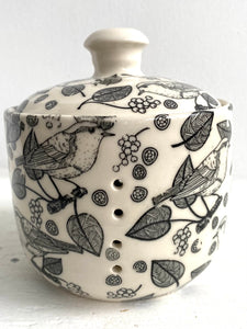 Porcelain Pottery Garlic Keeper with Black Birds and Grapes