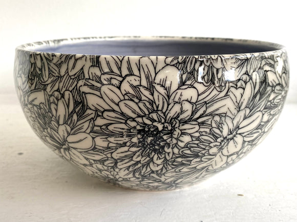 Porcelain Pottery Bowl with Chrysanthemums Decoration/Purple Liner