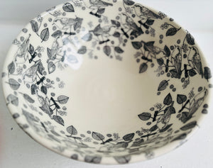 Porcelain Pottery Bowl with Black Birds & Grapes