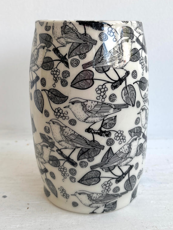 Porcelain Pottery Vase with Black birds and grapes